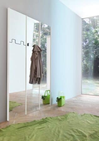 Gronda : The Wall Mirror / Clothes Hanger from Pallucco