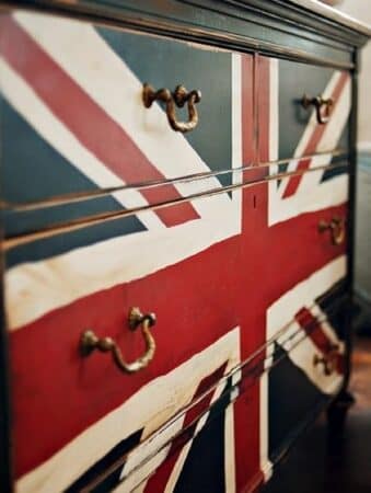 union jack dresser