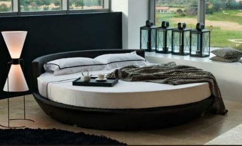 Round Bed by DOM edizioni